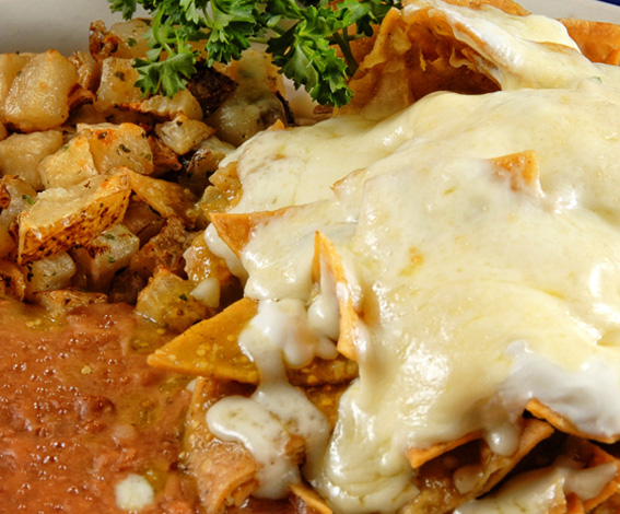 Chilaquiles gratinados — La Espadaña