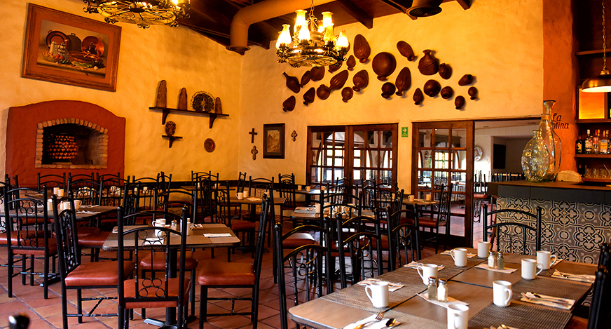 Salón principal — La Espadaña
